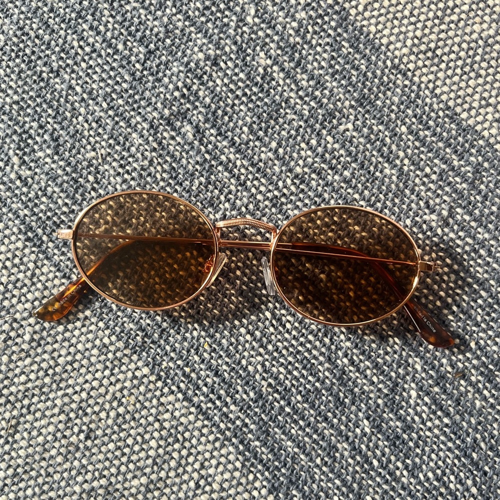 Urban Outfitters wire rim sunglasses